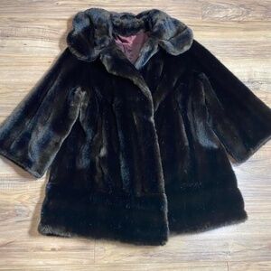 Women’s Vintage 70s Lepshire Faux Fur Coat Union Made in the USA